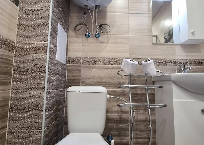 Adam And Eva * Várna