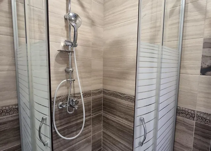 Adam And Eva דירה וארנה