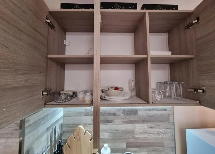 Adam And Eva וארנה